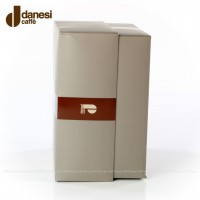 Vorschau: 2 farbige (pinke) DANESI Espressotassen mit Untertasse im Geschenkkarton, EAN-Code: 8000135010280 Vorschau: 2 farbige (pinke) DANESI Espressotassen mit Untertasse im Geschenkkarton, EAN-Code: 8000135010280